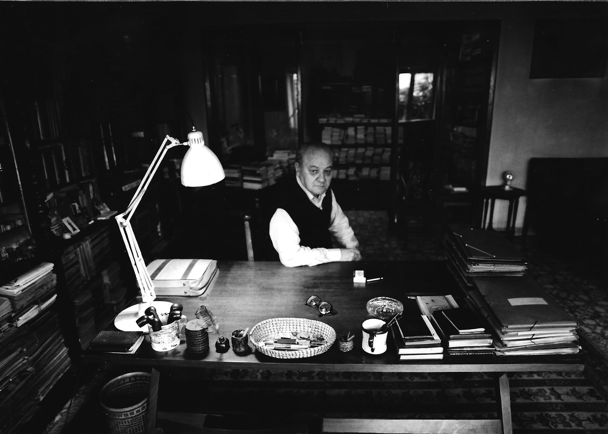 maszyna do pisania i Gustaw Herling‑Grudziński