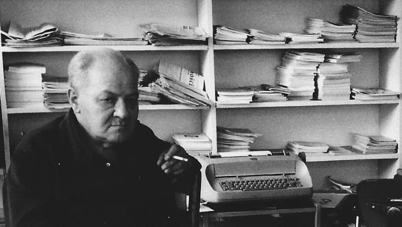 maszyna do pisania i Gustaw Herling‑Grudziński