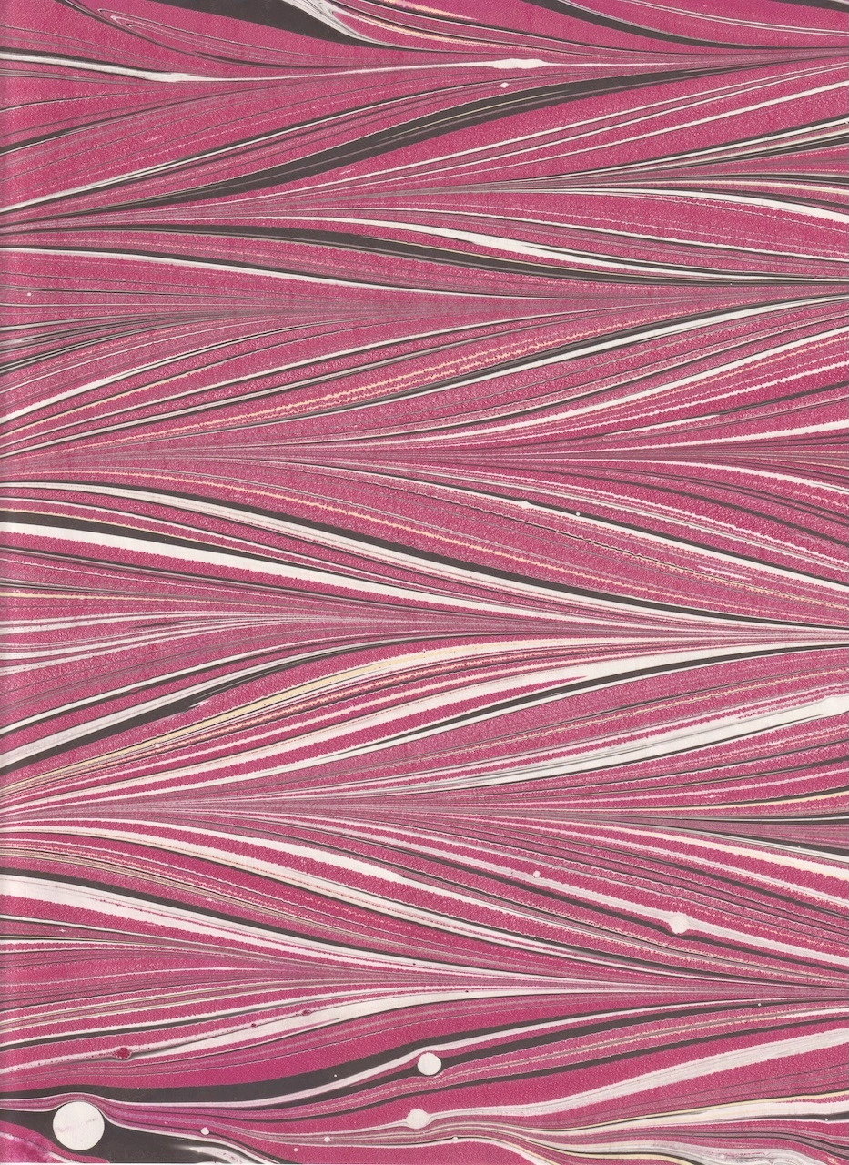 Czerwony pigment tworzy grudki w połączeniu ze złotym.